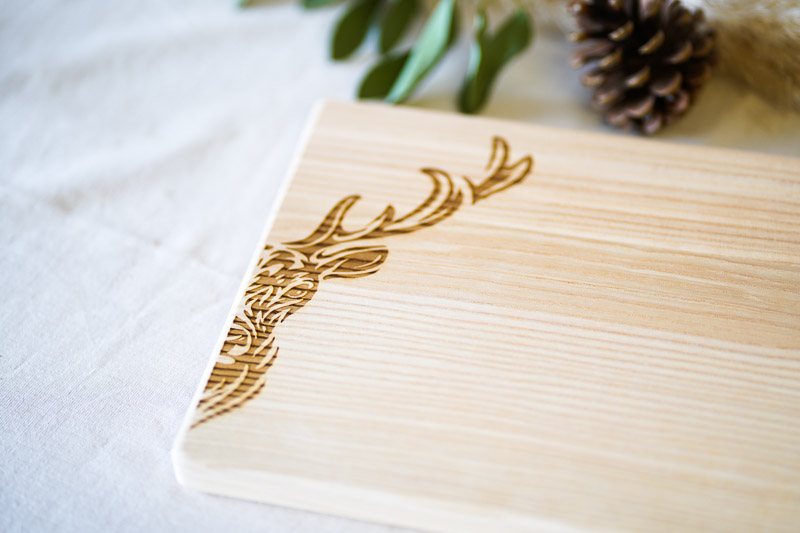 Schneidebrett Hirsch